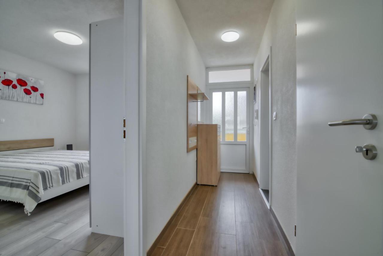 PUY Apartment Marina With Sea View מראה חיצוני תמונה